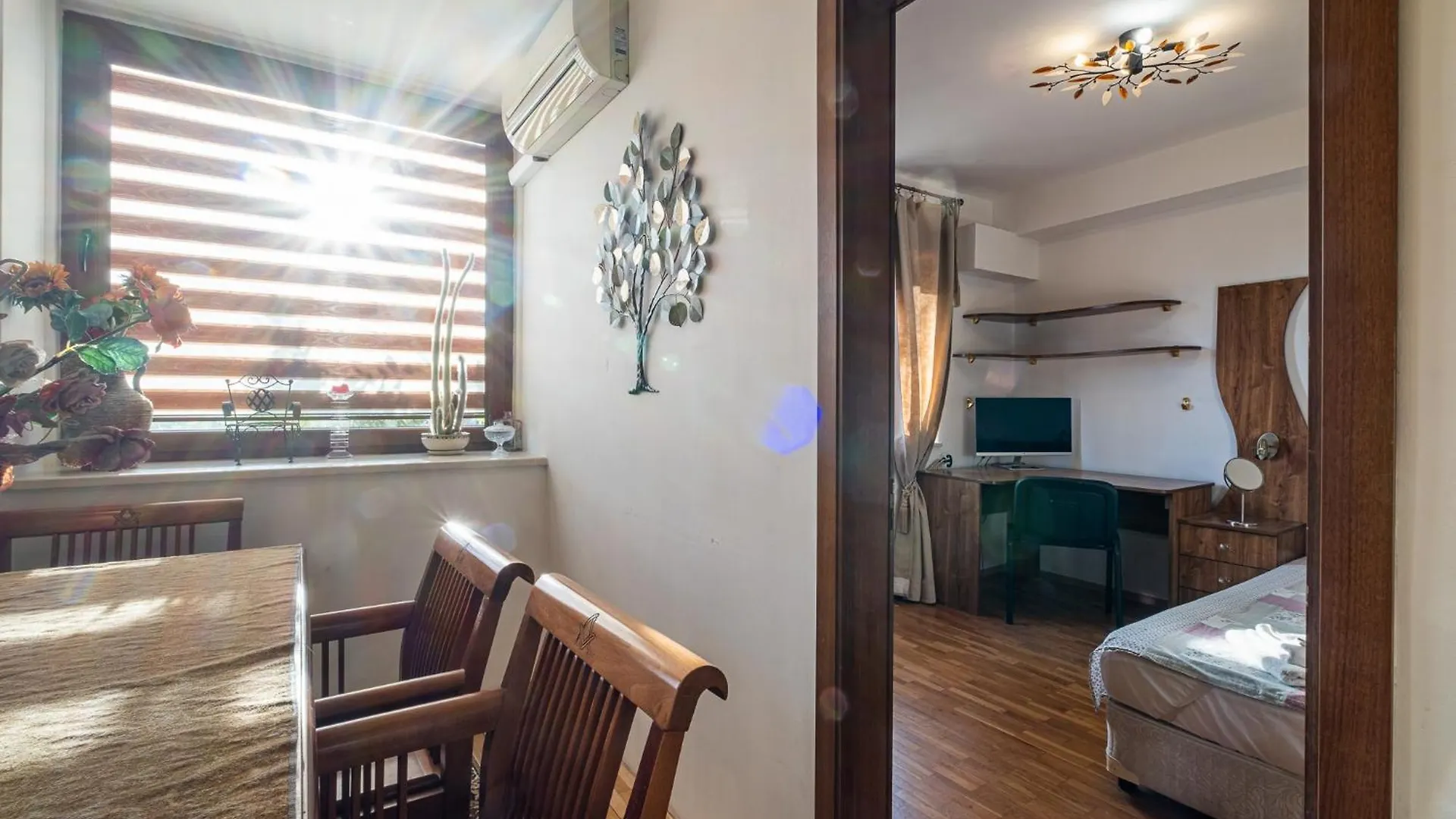 Roman Thermae 2Bdrm Sunny Apartment Varna 0*,