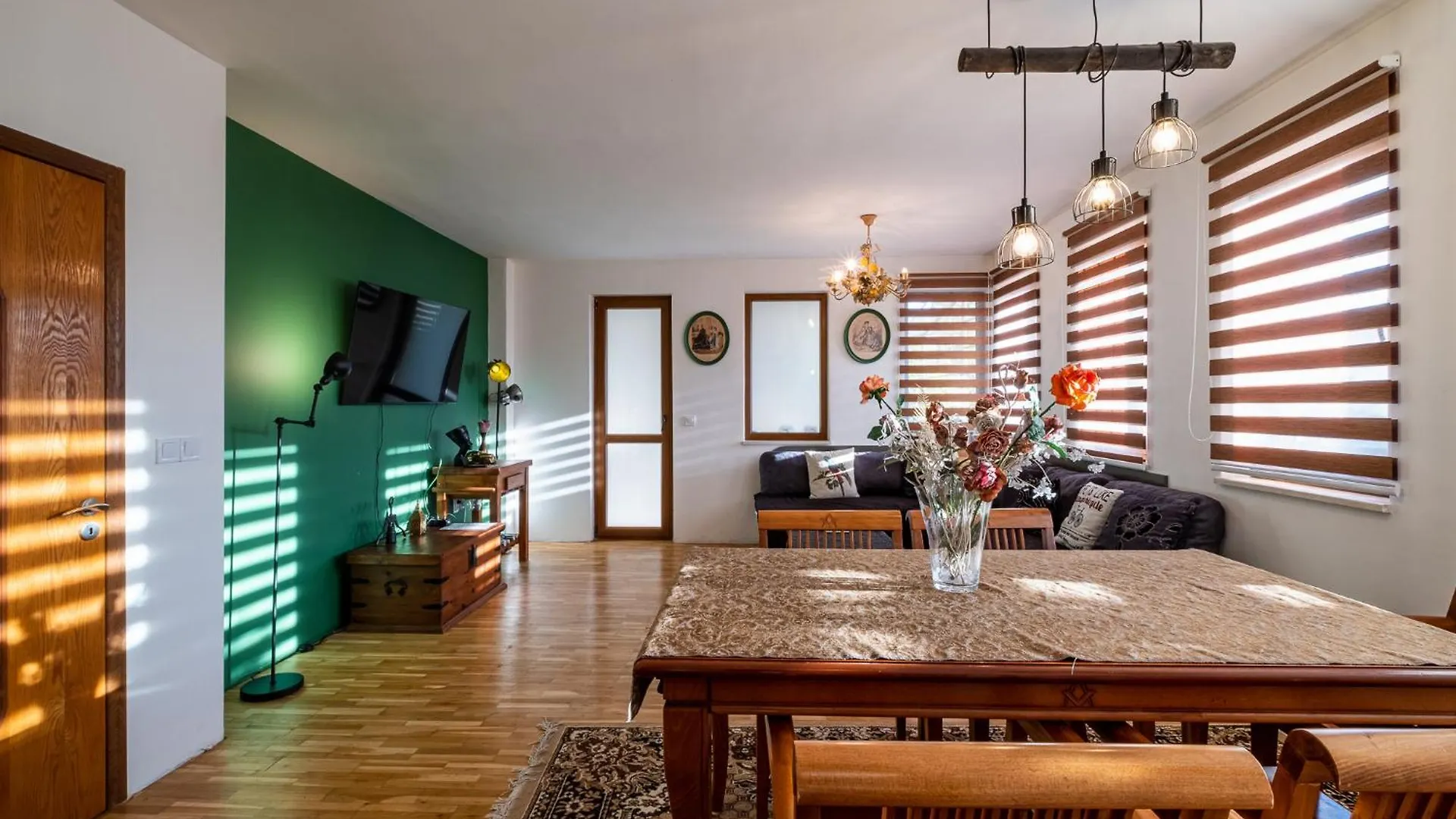 Roman Thermae 2Bdrm Sunny Apartment Varna Bulgaria