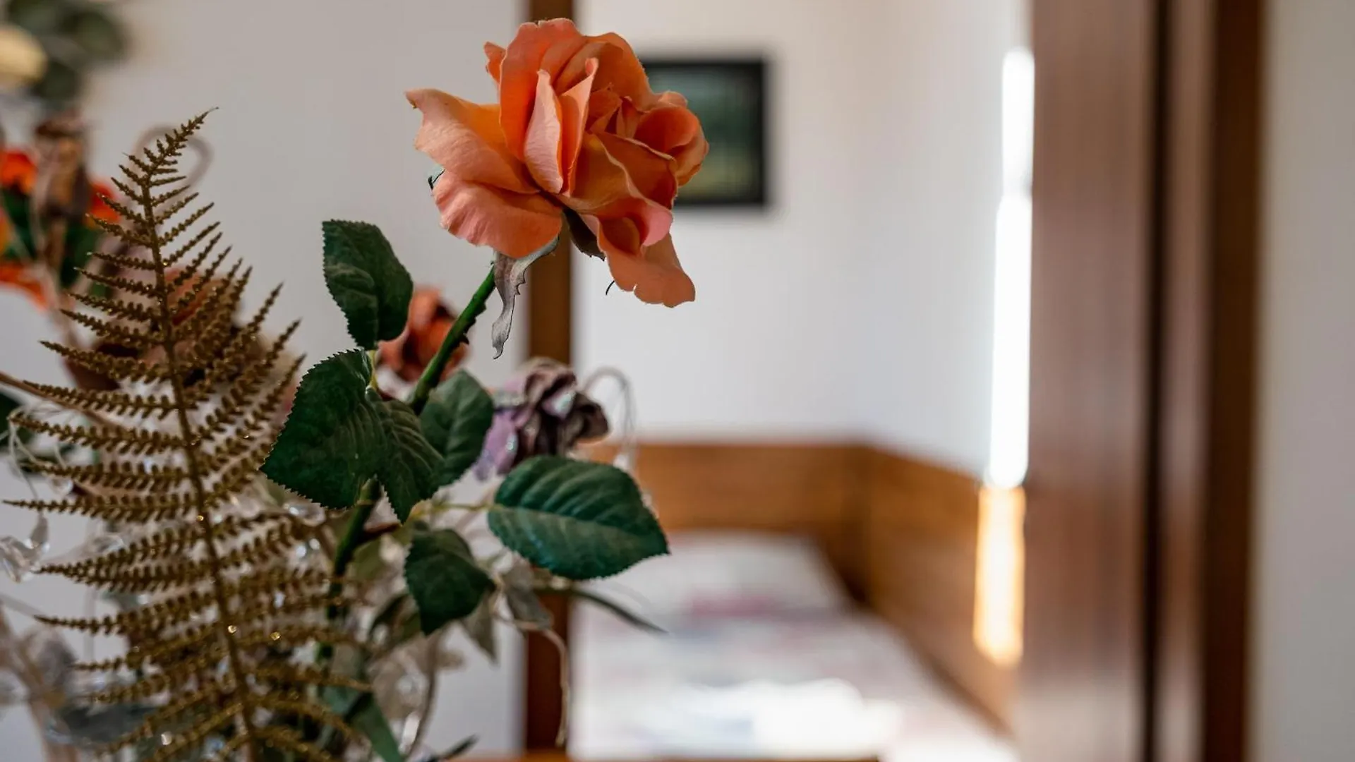 Roman Thermae 2Bdrm Sunny Apartment Varna